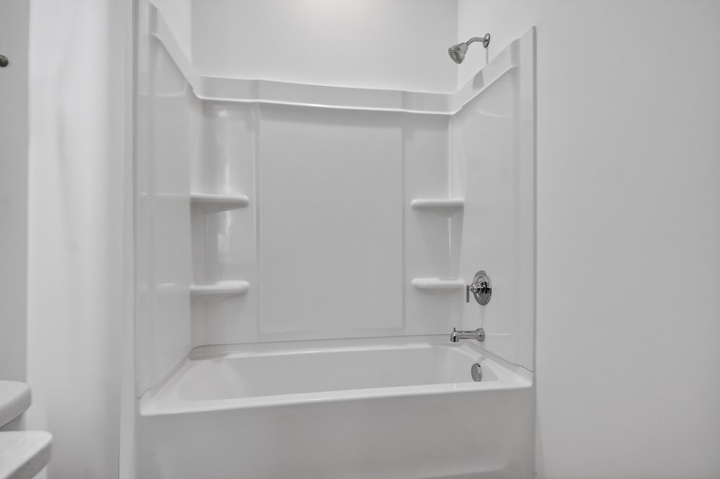 Unit 7 Grove Loop Property Photo 31