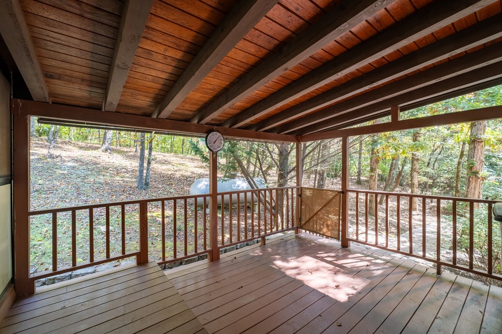 891 Deerfield Property Photo 8