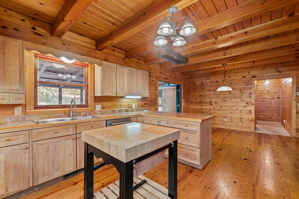 891 Deerfield Property Photo 13