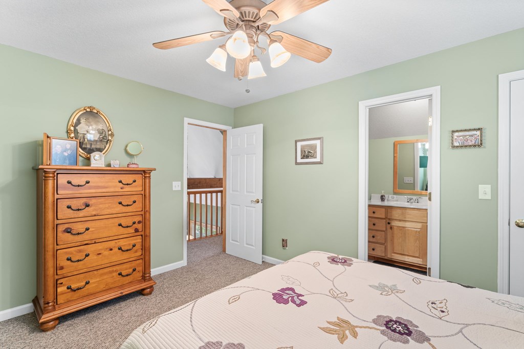 82 Hebron Way Property Photo 17