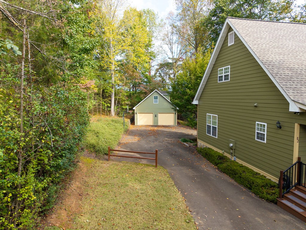 82 Hebron Way Property Photo 40