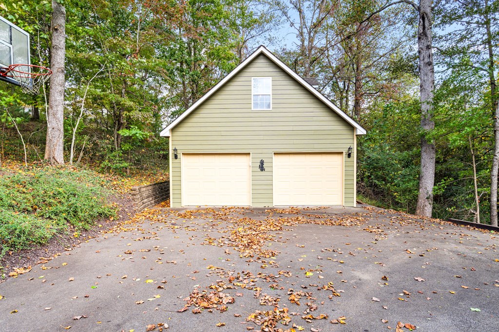 82 Hebron Way Property Photo 41