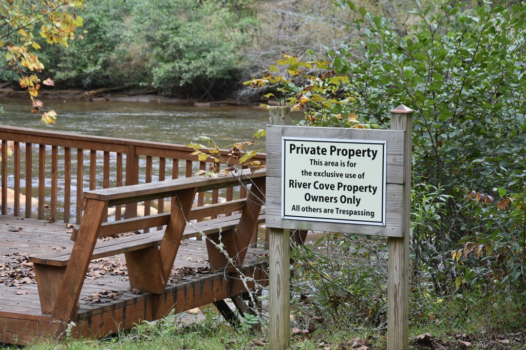 361 River Cove Property Photo 23