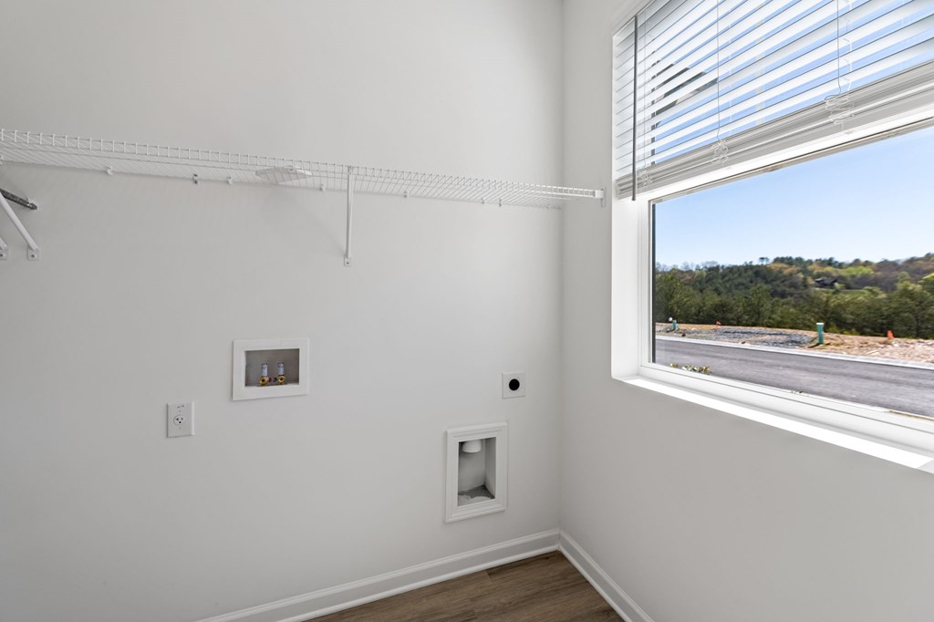 Unit 32 Grove Loop Property Photo 21