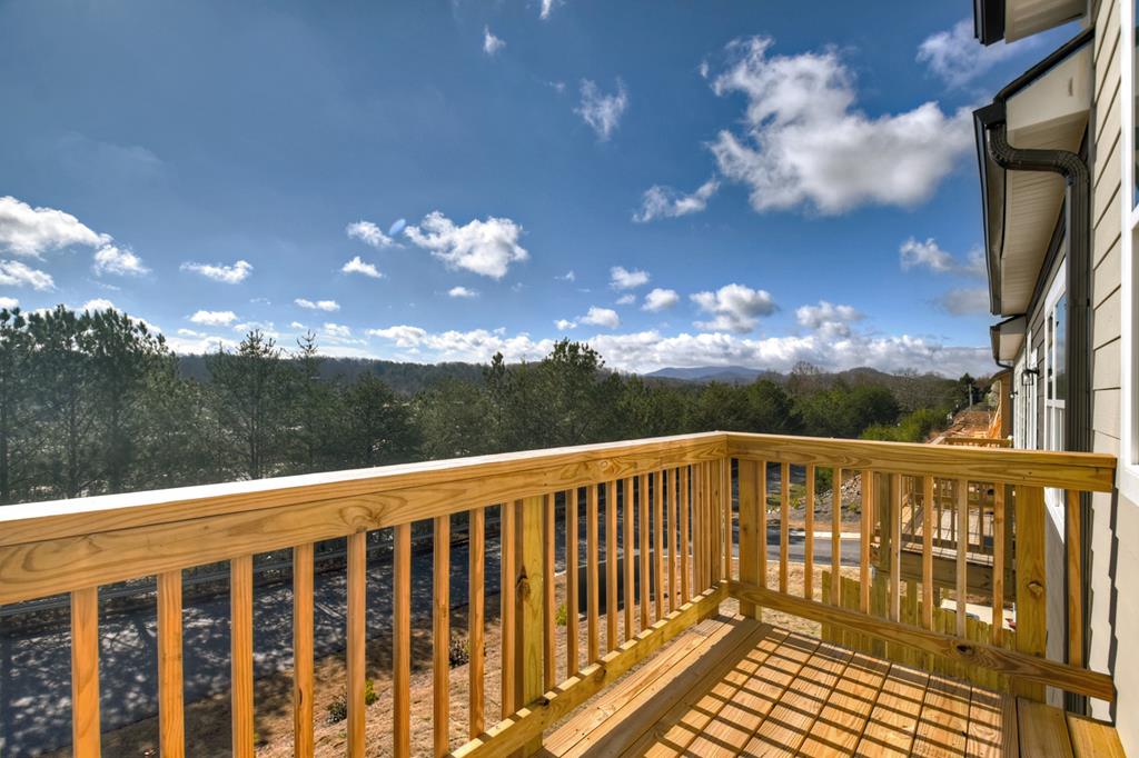 Unit 17 Grove Loop Property Photo 24