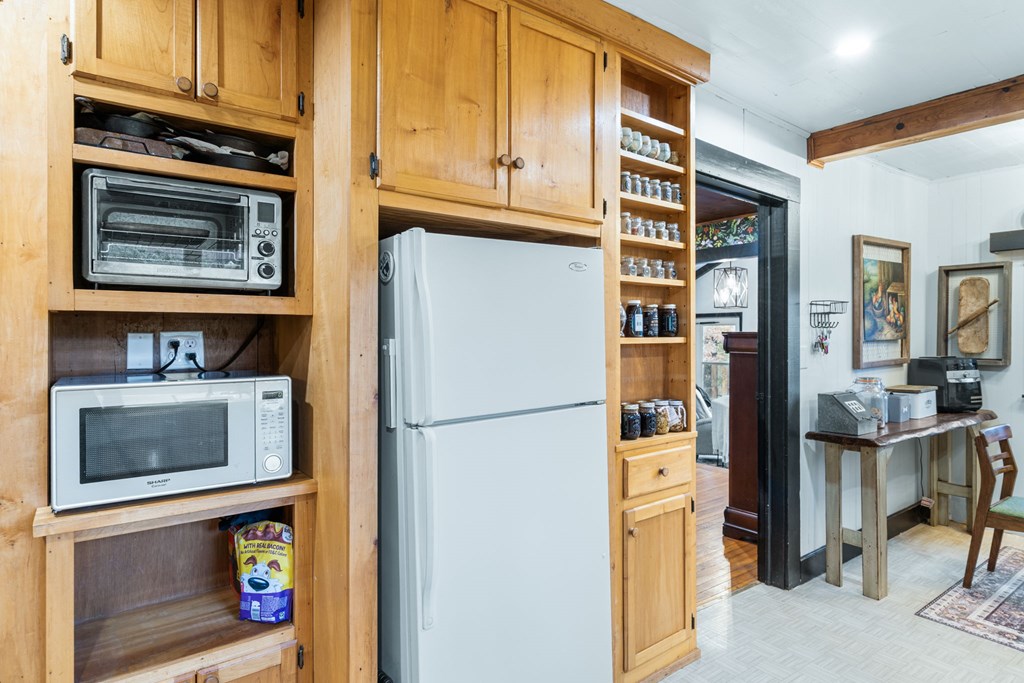 106 Settawig Road Property Photo 11