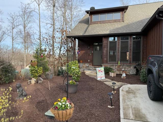 5 Upper Knoll Drive Property Photo 1