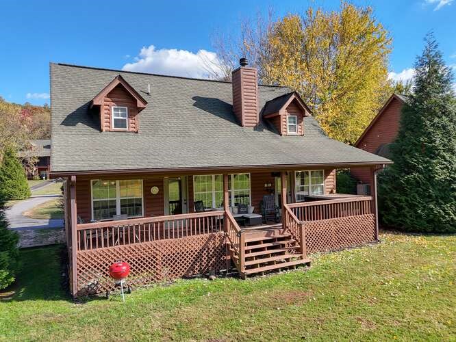 3558 River Front Lane Property Photo 4