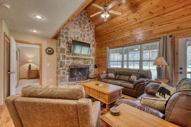 3558 River Front Lane Property Photo 13