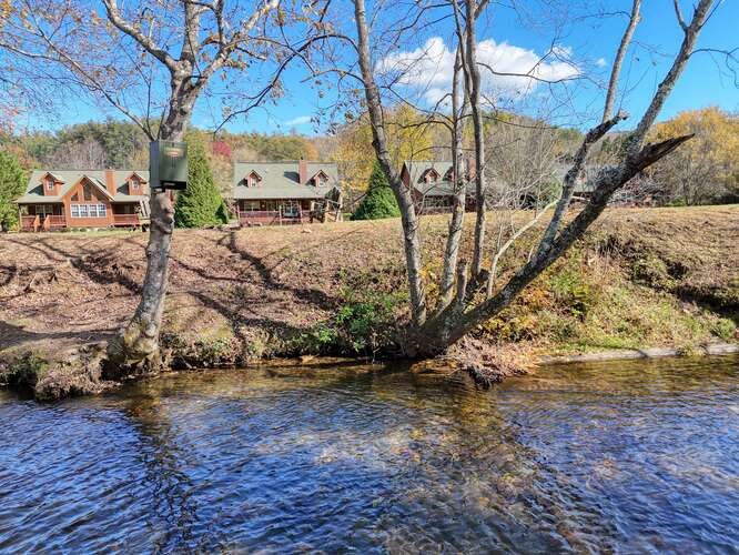 3558 River Front Lane Property Photo 44