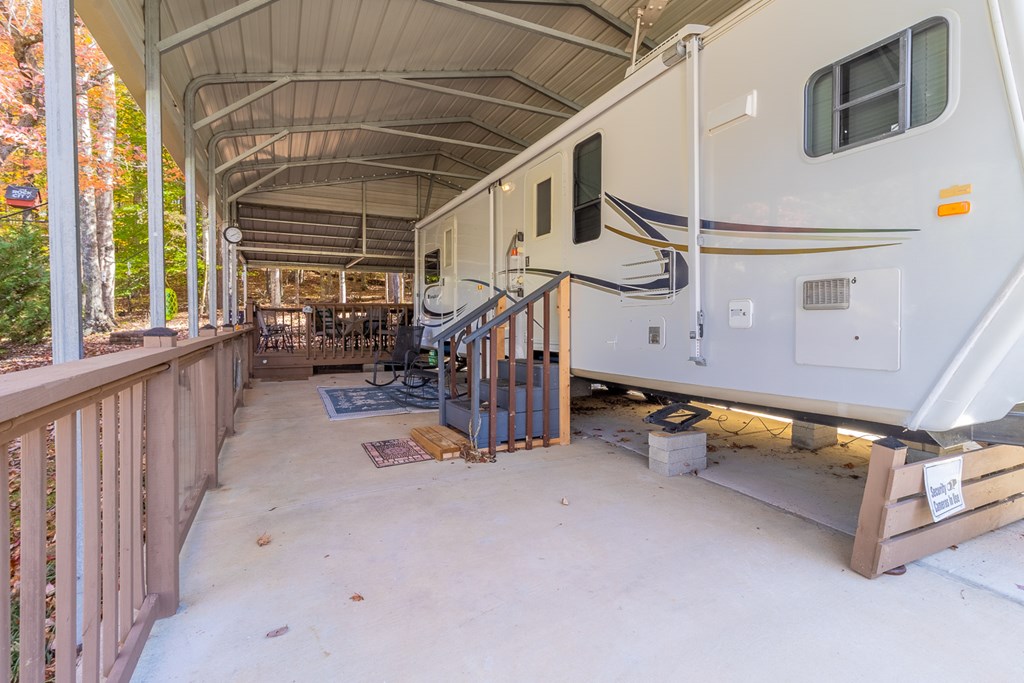 66 Peaceful Loop Property Photo 11