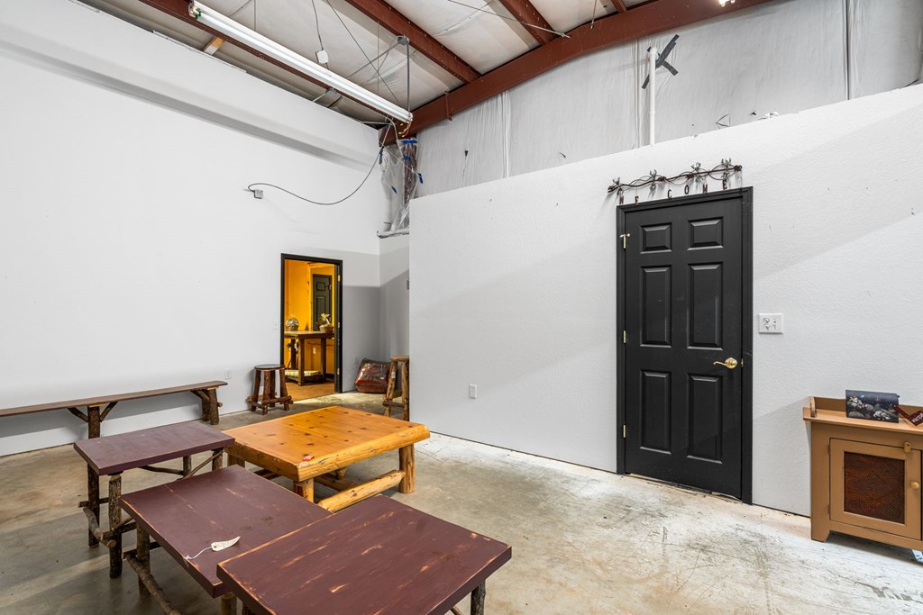 420294 Property Photo 12