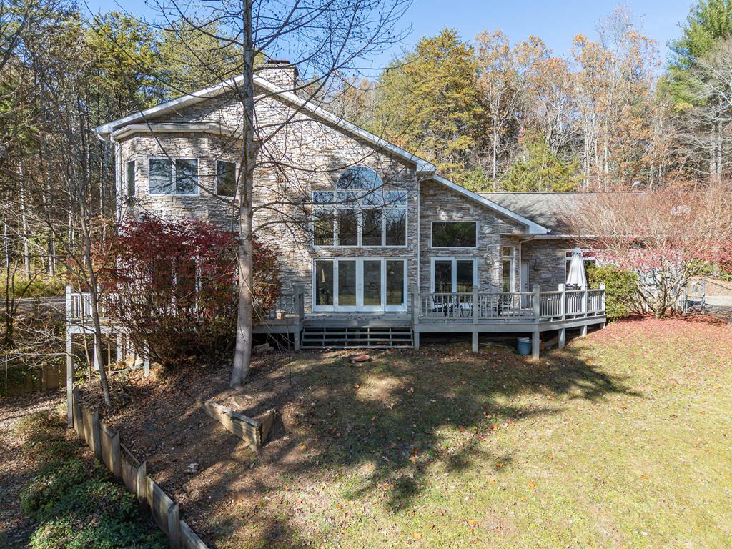 5981 Candy Mountain Rd Property Photo 1