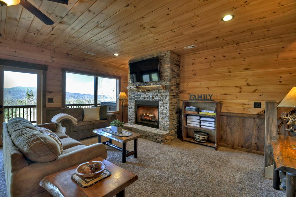 136 Oasis Drive Property Photo 34