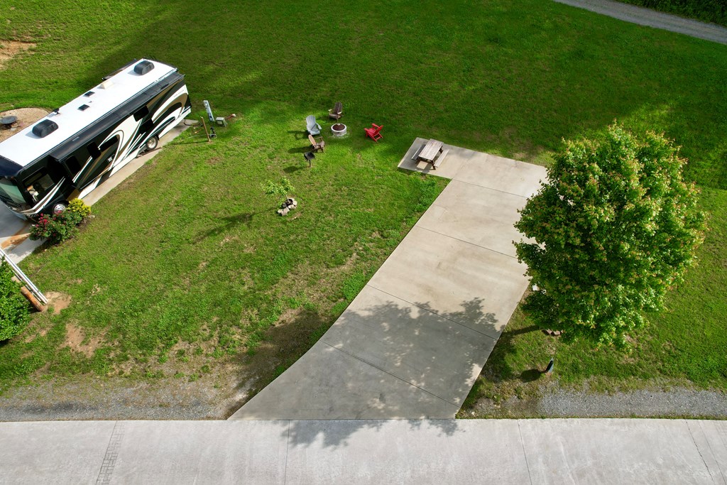 51 Mountain Meadows Drive Property Photo 3