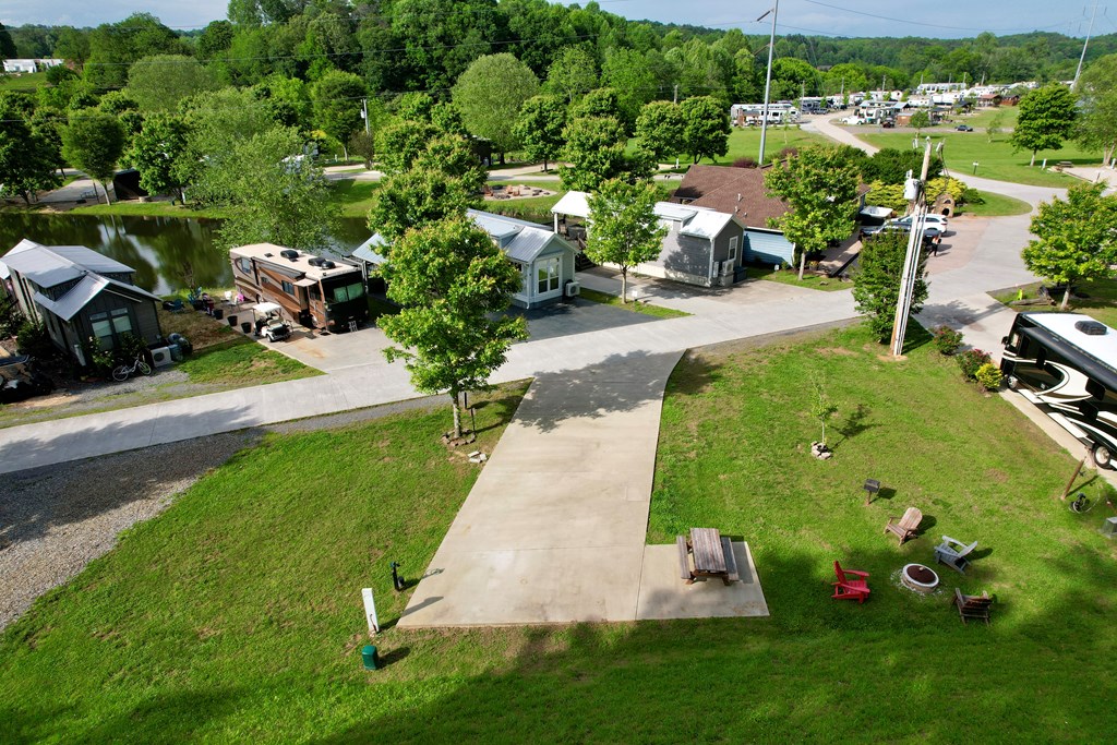 51 Mountain Meadows Drive Property Photo 4