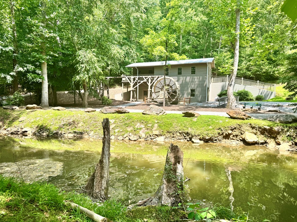 51 Mountain Meadows Drive Property Photo 31
