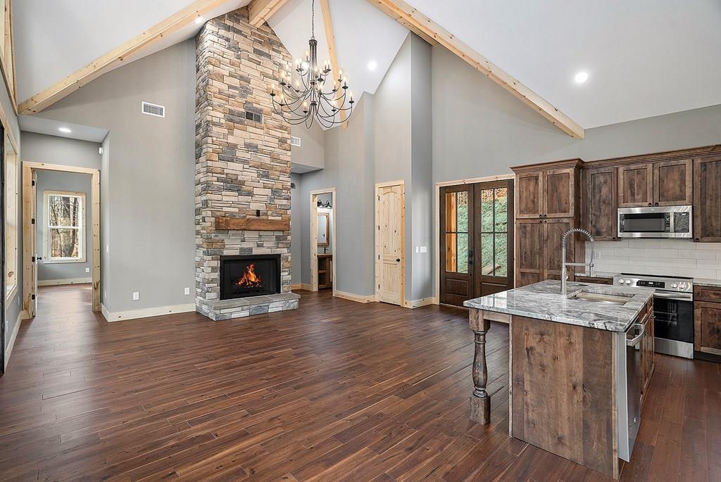 677 Catawba Circle Property Photo 1