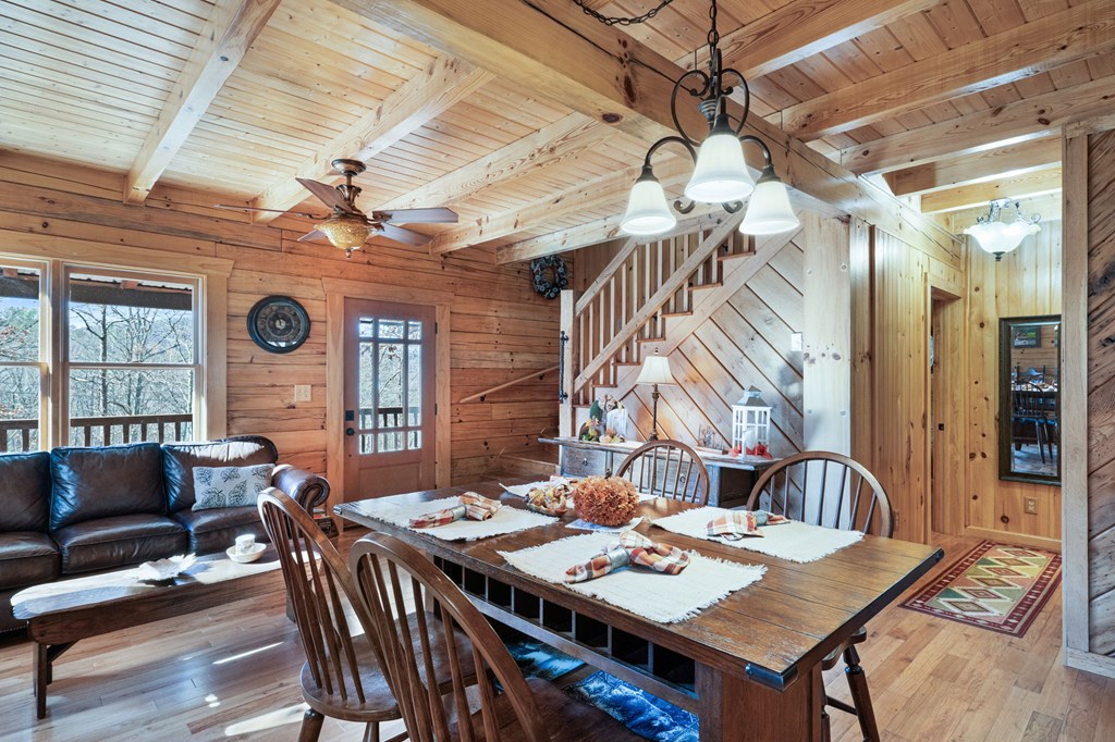 488 Smith Road Property Photo 7