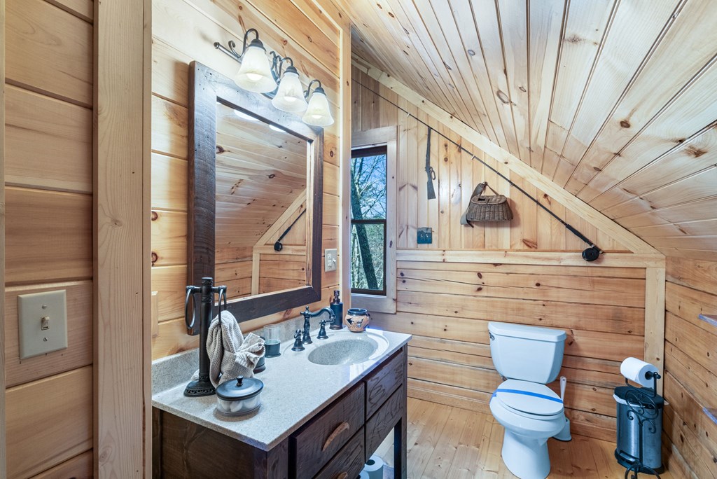 488 Smith Road Property Photo 15