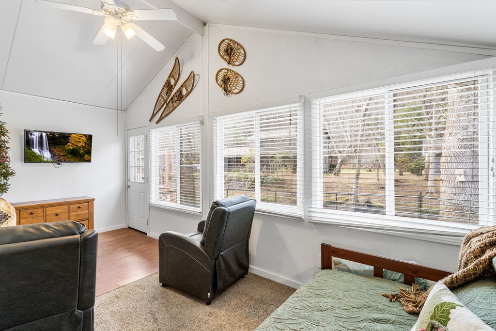 4117 Riverbank Run Property Photo 7
