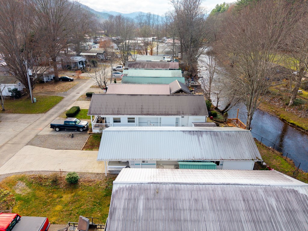 4117 Riverbank Run Property Photo 17