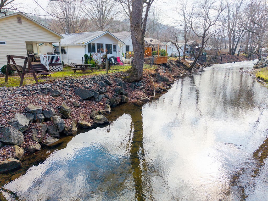 4117 Riverbank Run Property Photo 19