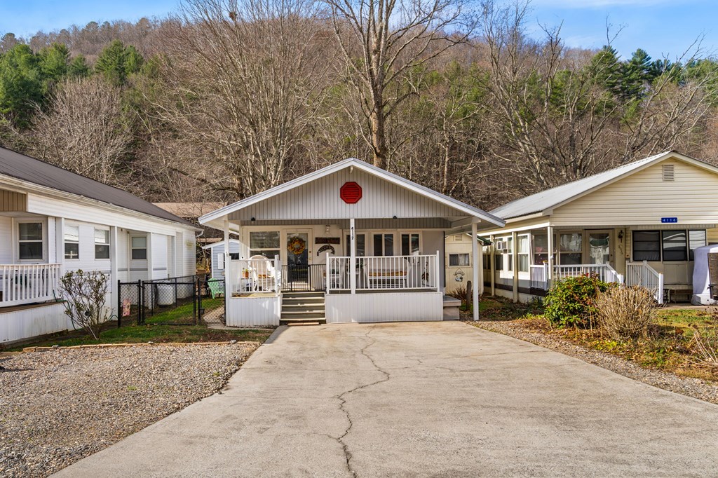 4117 Riverbank Run Property Photo 37