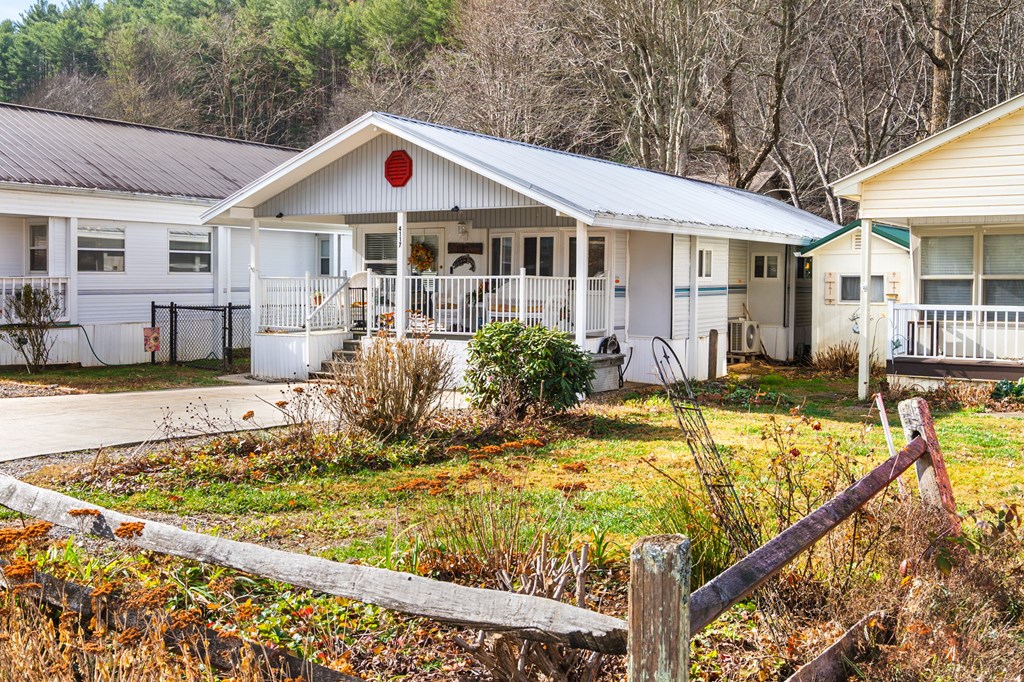 4117 Riverbank Run Property Photo 38