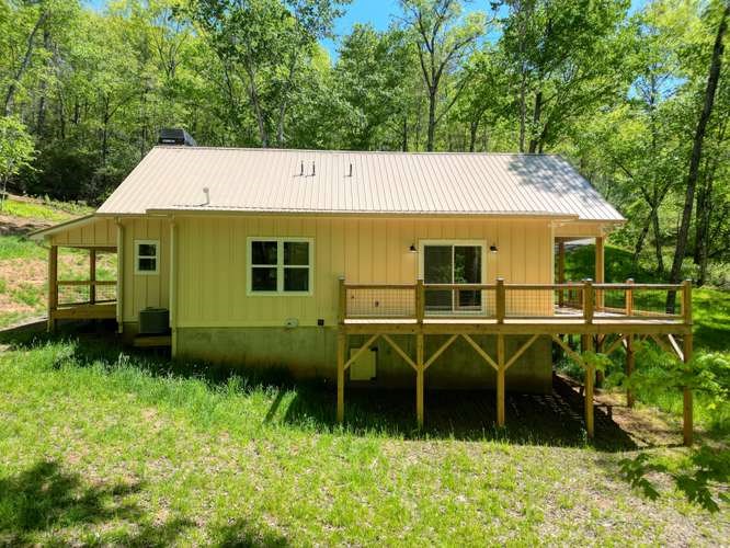 175 Broadtree Branch Drive Property Photo 7