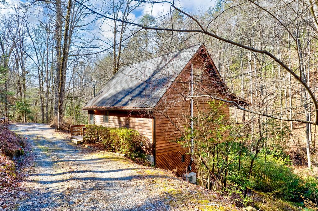 416 Millstone Mountain Lane Property Photo 2