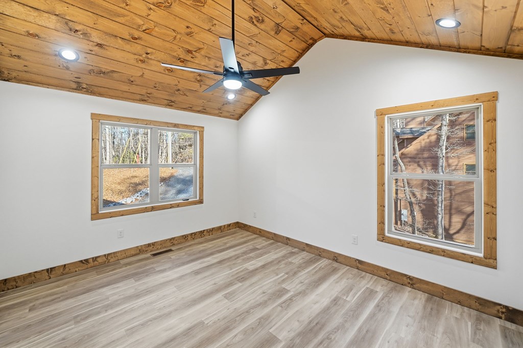 1883 Newport Drive Property Photo 15
