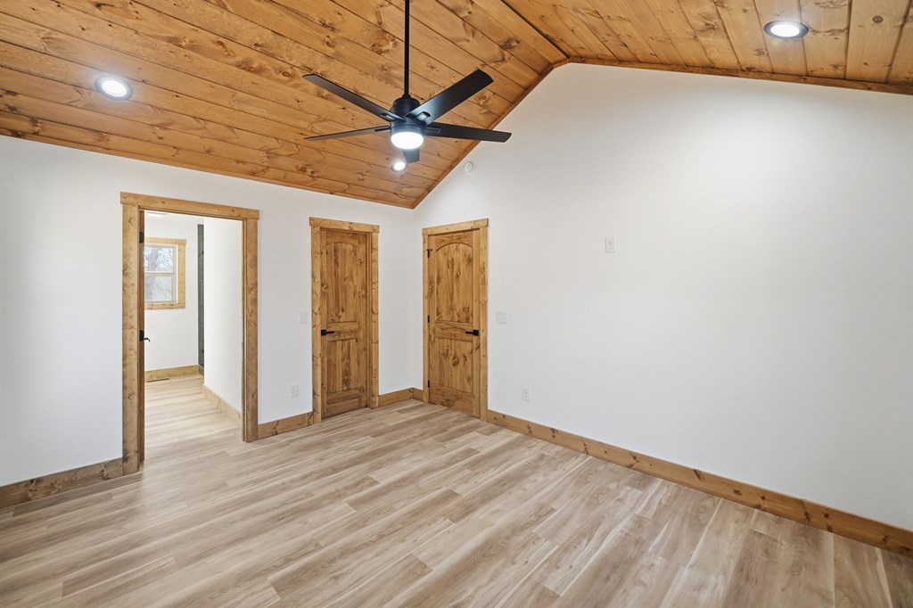1883 Newport Drive Property Photo 16