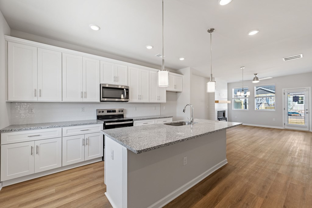 Unit 49 Grove Loop Property Photo 16