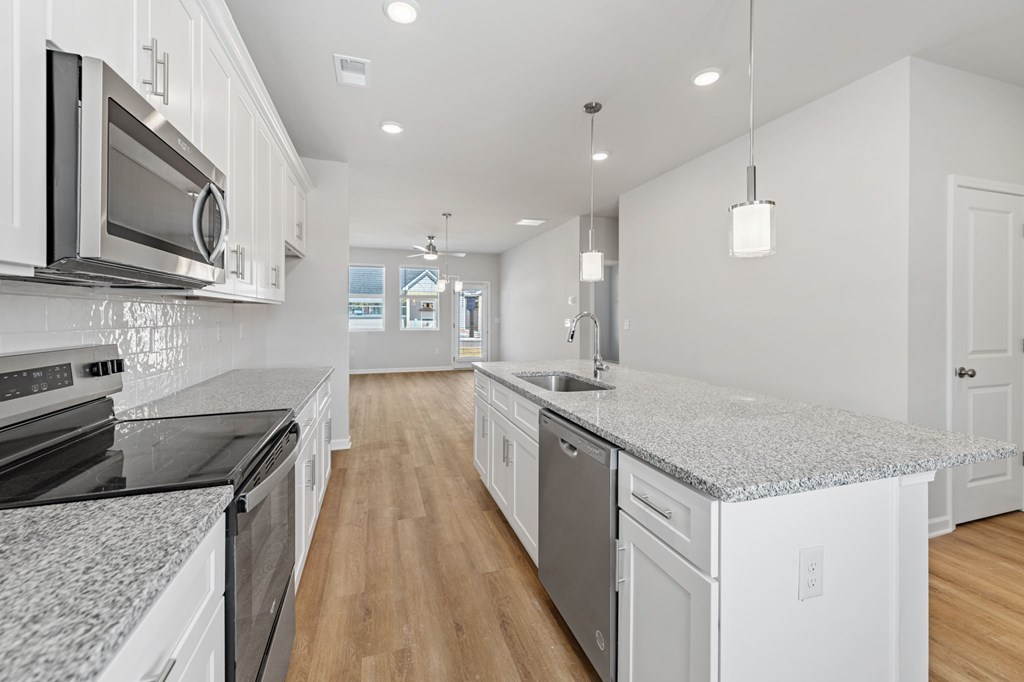 Unit 49 Grove Loop Property Photo 17