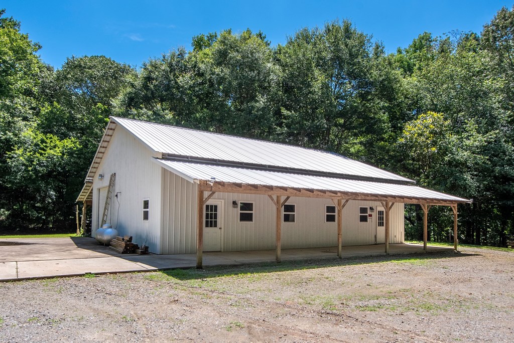 755 Harris Road Property Photo 6