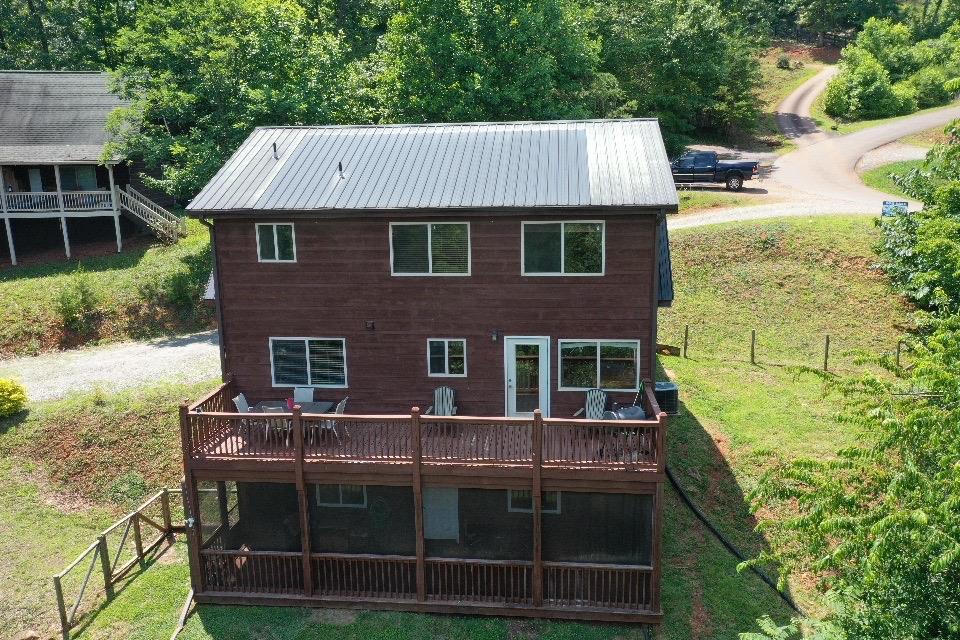223 Red Bud Lane Property Photo 2