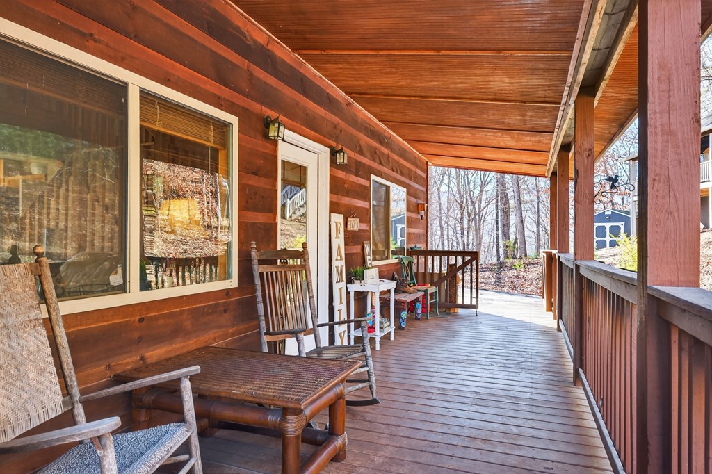 223 Red Bud Lane Property Photo 11