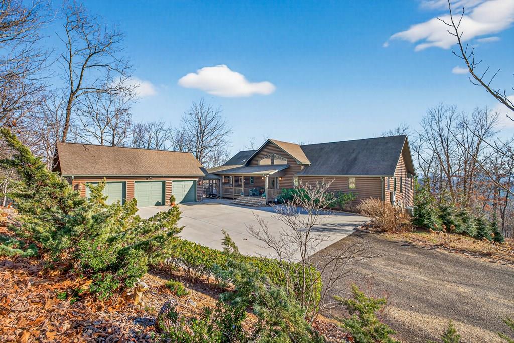 200 Twelve Oaks Drive Property Photo 1