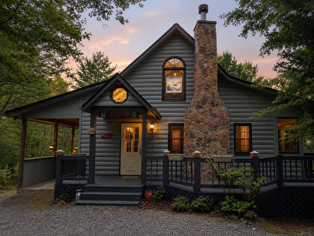 290 Turkey Trot Property Photo 1