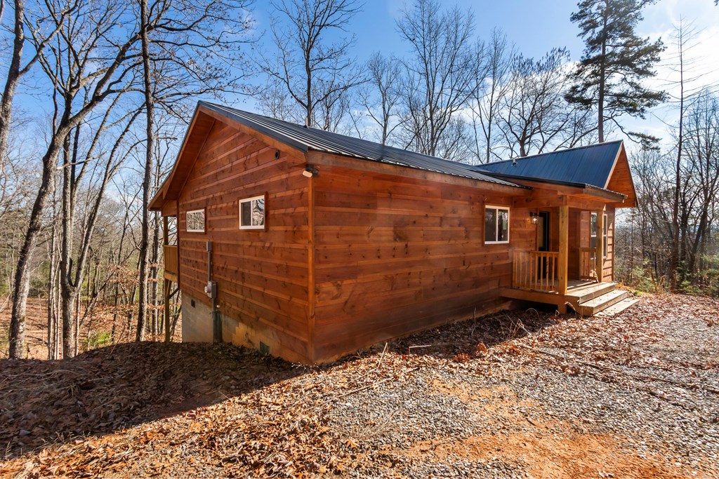 87 Tuscarora Trail Property Photo 7