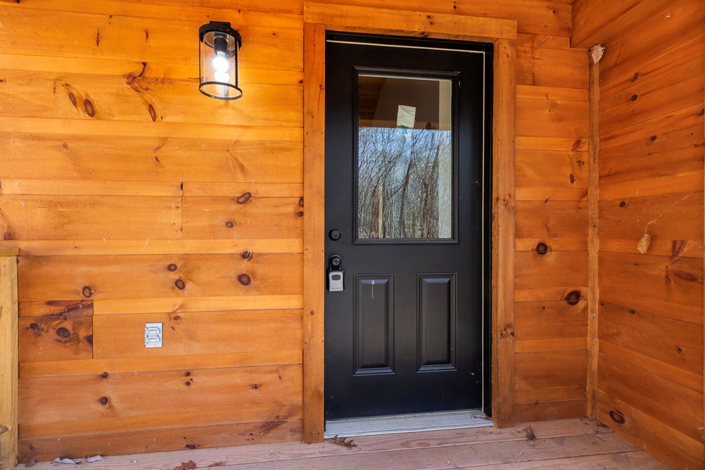 87 Tuscarora Trail Property Photo 8