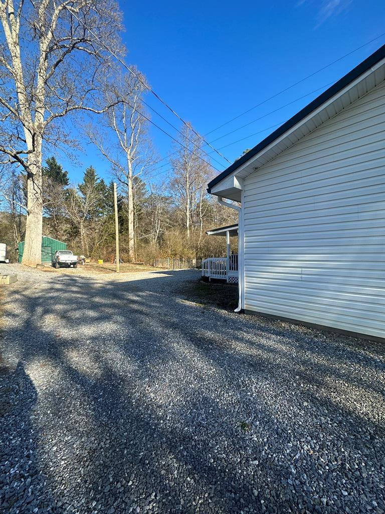7420 Murphy Hwy Property Photo 28