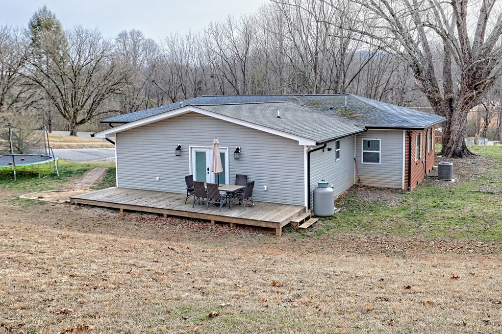 25 Grizzle Drive Property Photo 2