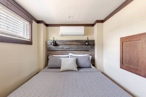 166 Mountain Meadows Drive Property Photo 12