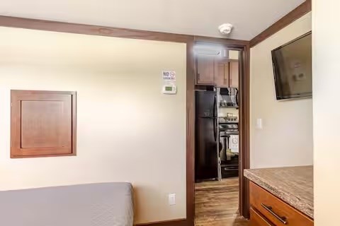 166 Mountain Meadows Drive Property Photo 13