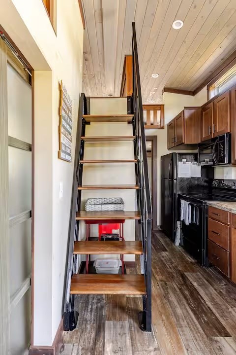 166 Mountain Meadows Drive Property Photo 20