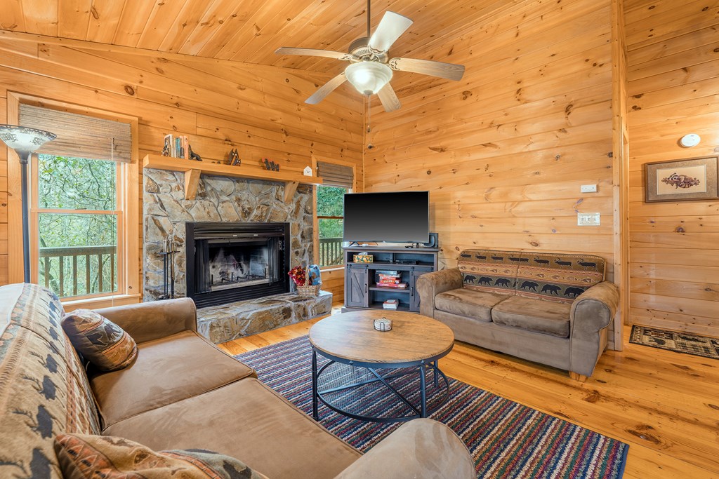 1165 Little Bushy Head Road Property Photo 7