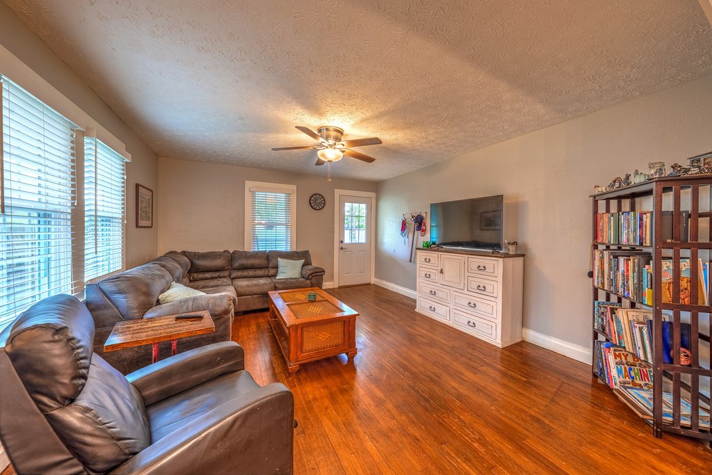 105 Bypass Road Property Photo 4