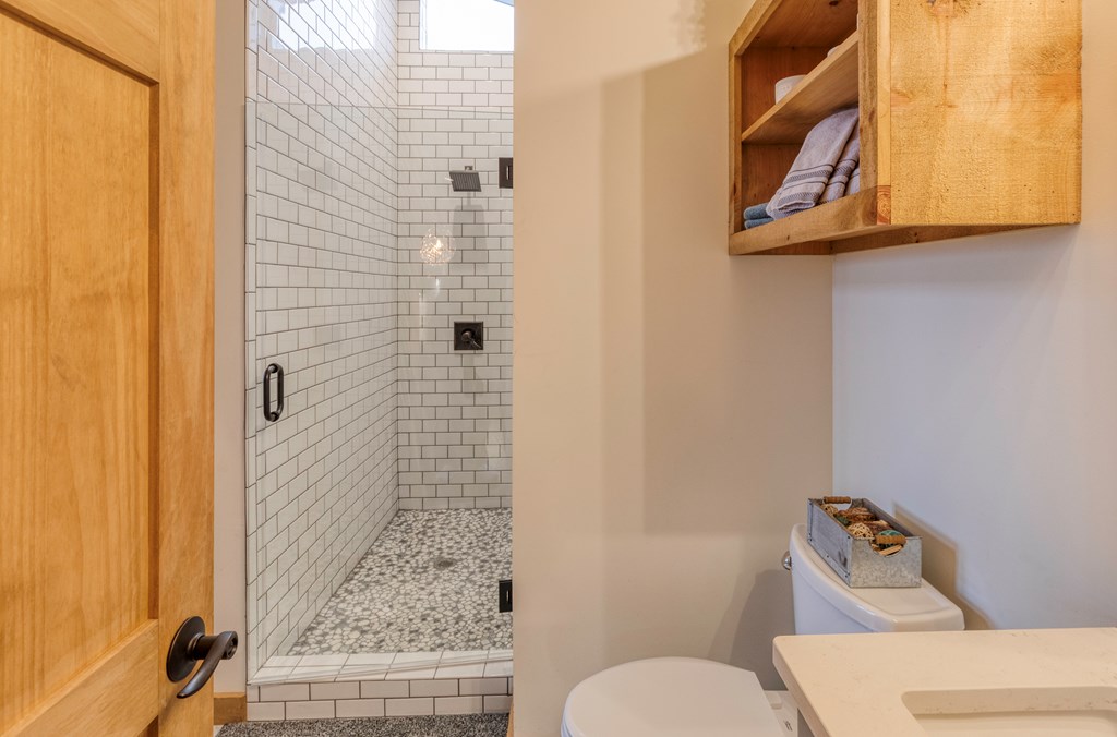 1083 Synacia Drive Property Photo 40